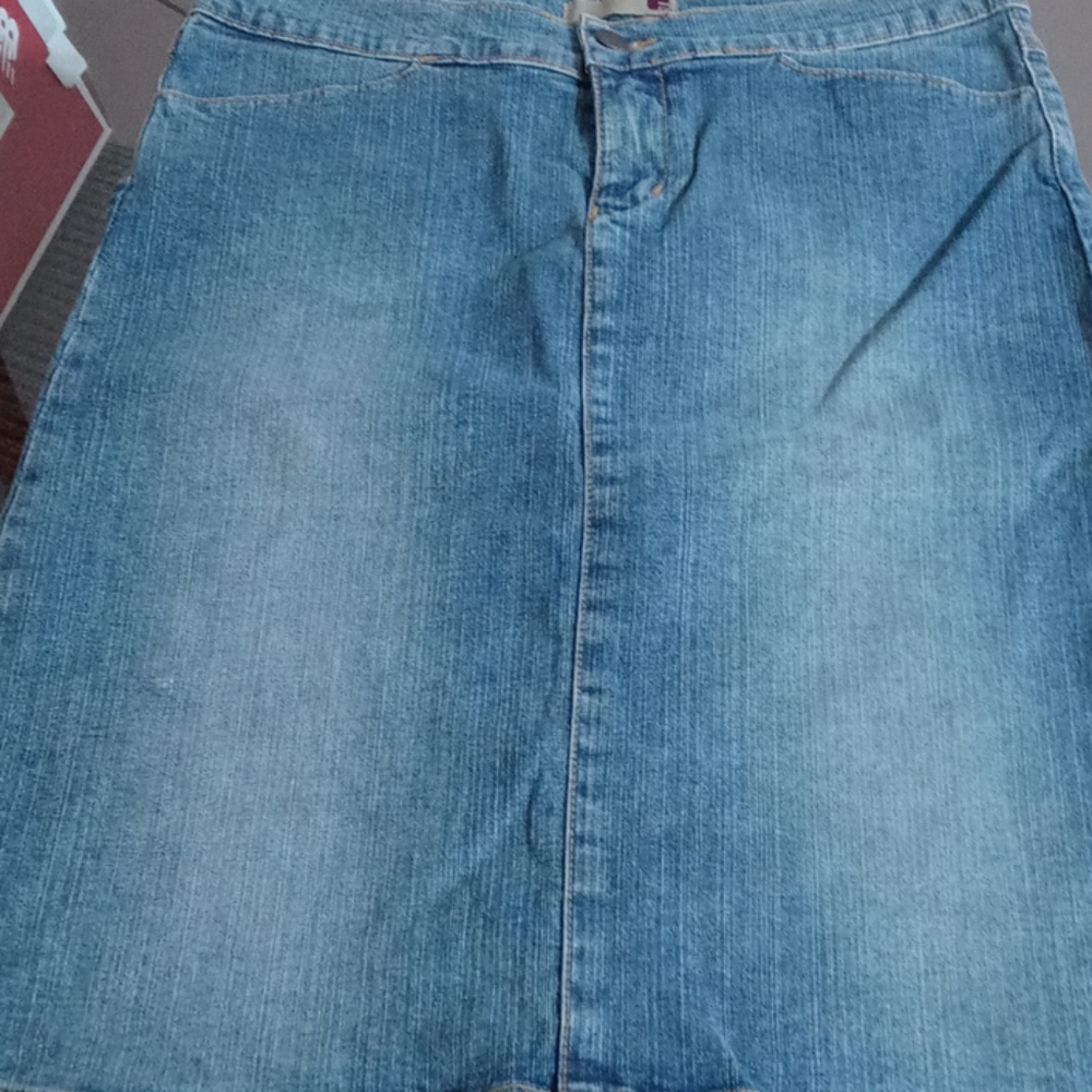 F2i jean skirt